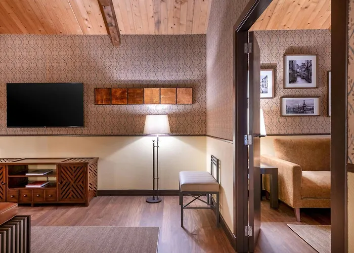 Hotel Palacio Del Carmen, Autograph Collection